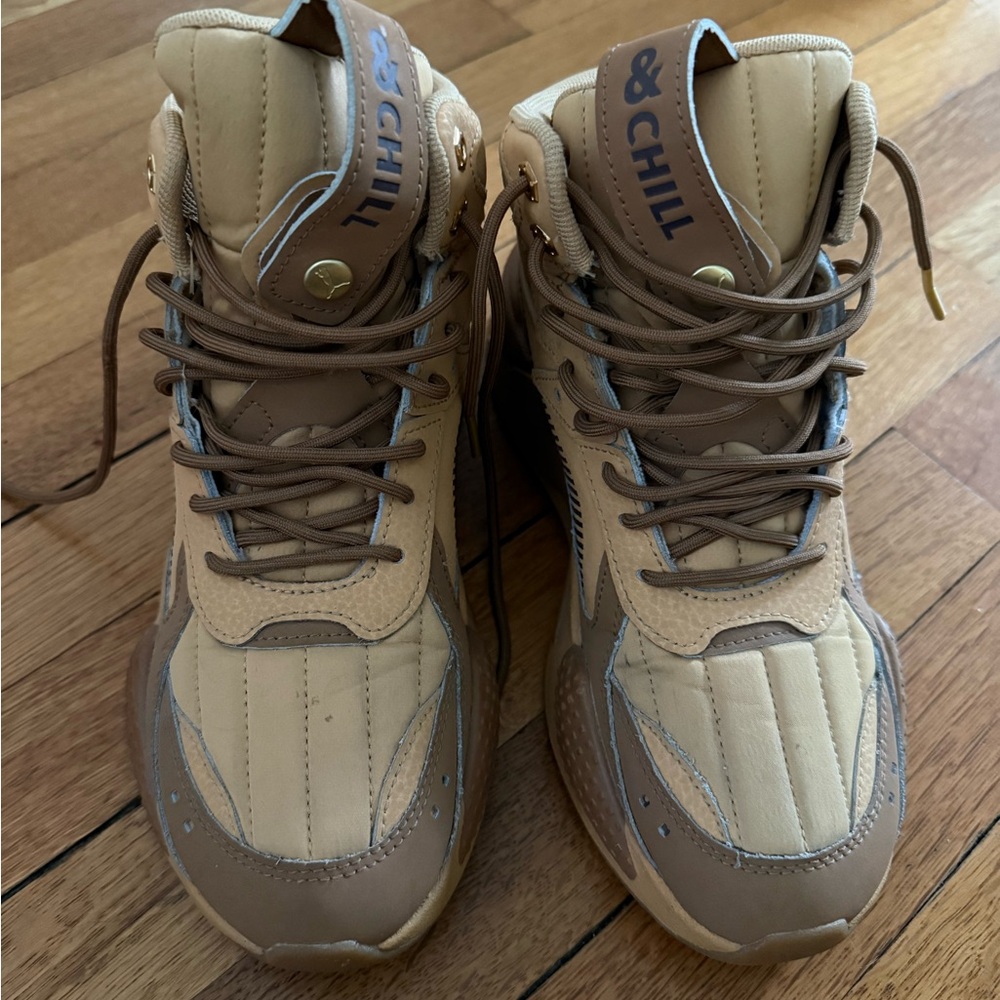 Chill High-Top Sneakers in Beige and Brown Puma